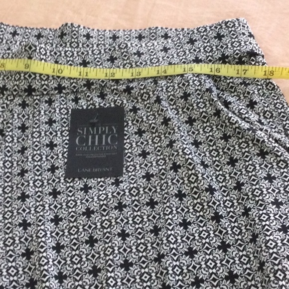 Woman’s Lane Bryant 2 pc pants set size 1X a V neck one open sleeve.  New  #442 - Picture 10 of 14